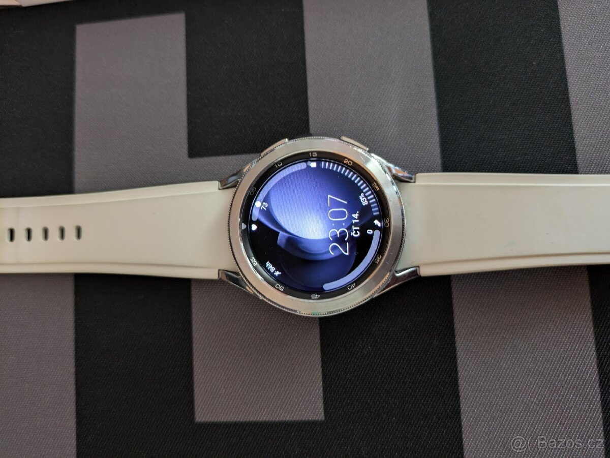 Galaxy Watch4 Classic RM-880 42mm - 3