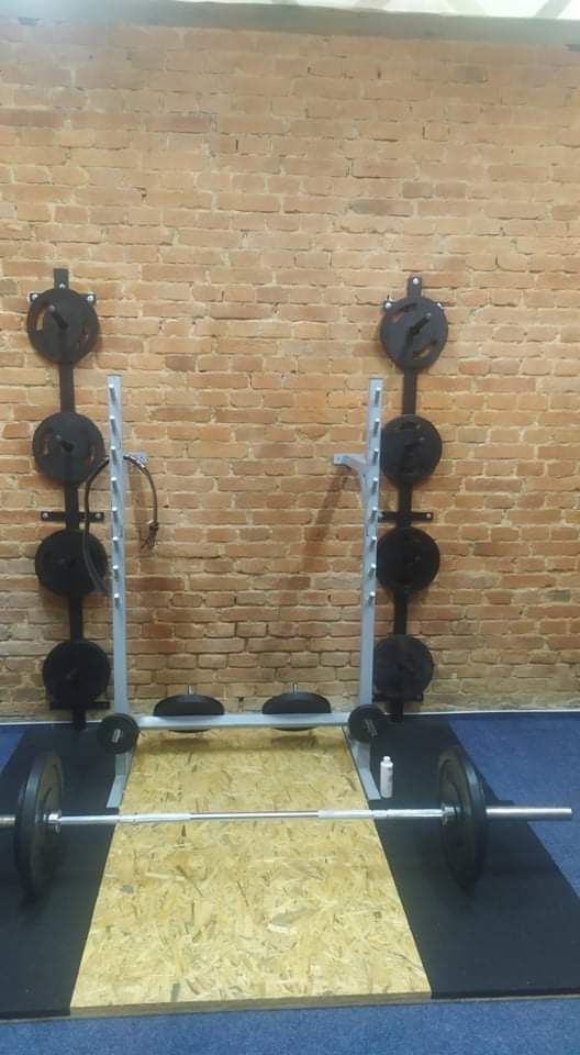 Posilovací Dřepovací Klec s Hrazdou - 3