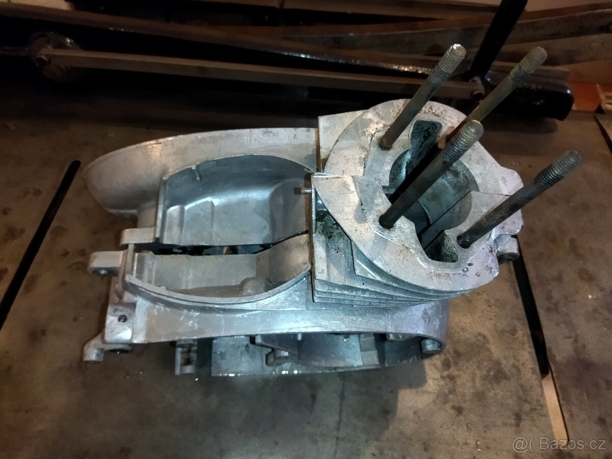 Jawa 250 Pérák zbrojovka - 3