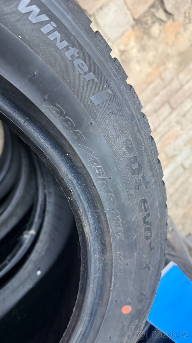 R19 zimní pneu BMW X5 / X6 - 3