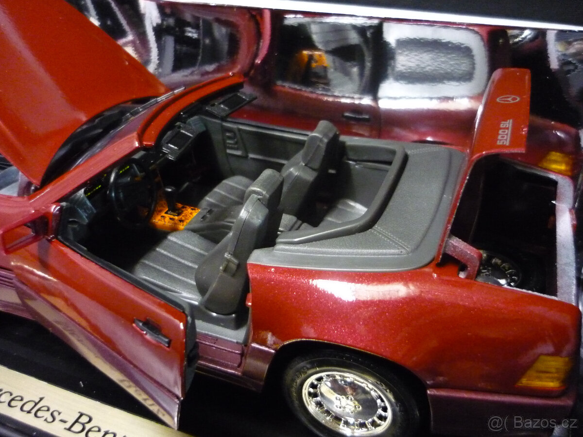Mercedes Benz 500 SL 1989 Maisto 1/18 - 3