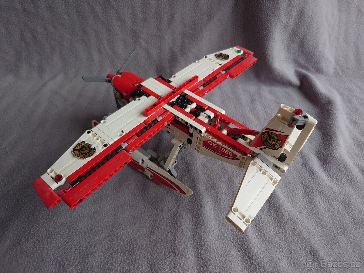Lego Technic 42040 - 3