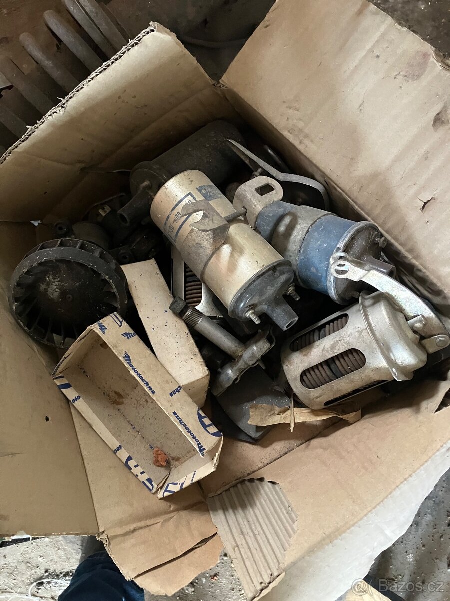 Soubor dílů Tatra 603 - 3