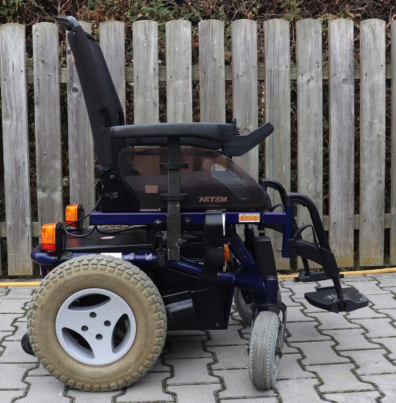 Elektrický invalidní vozík Meyra Champ s liftem. - 3