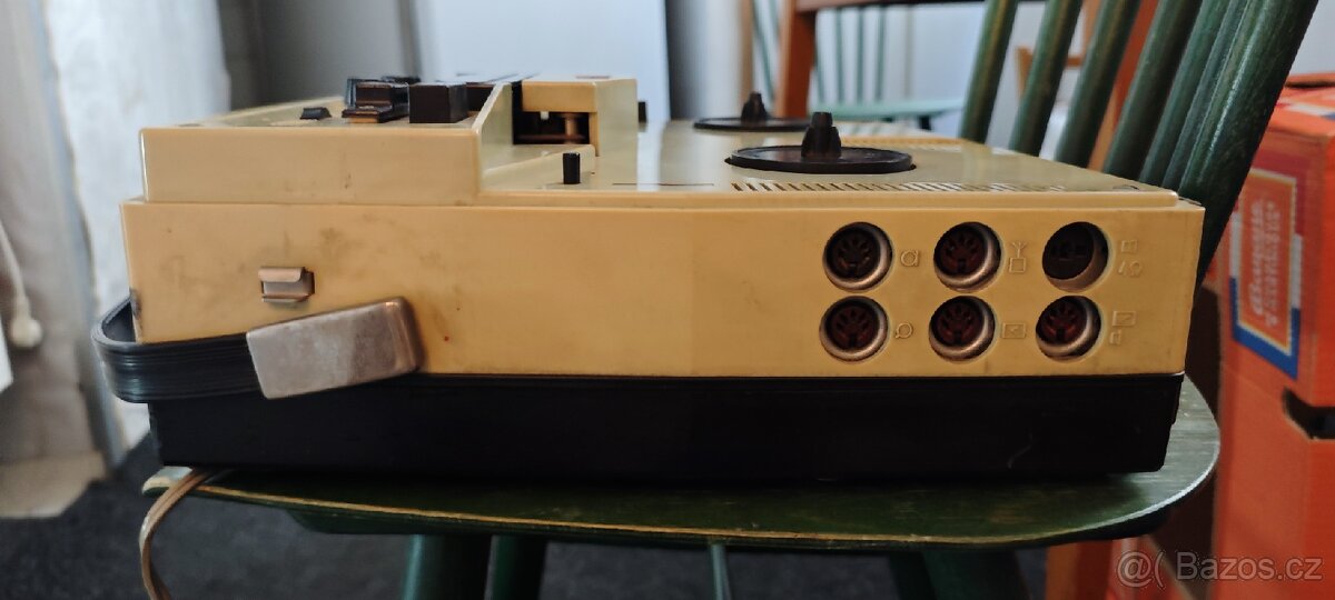 Magnetofon Tesla B4 - 3