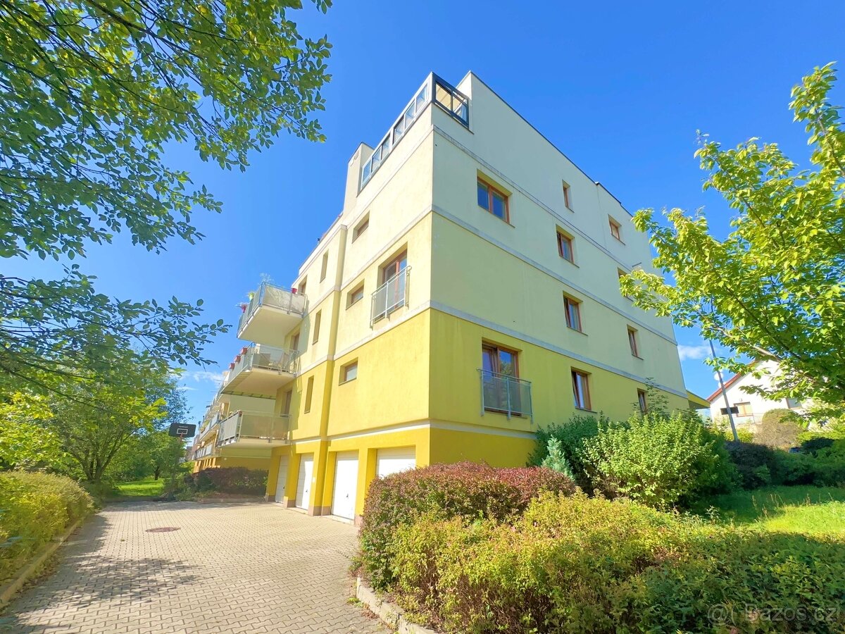 Pronájem bytu 3+kk s balkonem, 85 m² + 16 m², Praha 10 – Mal - 3