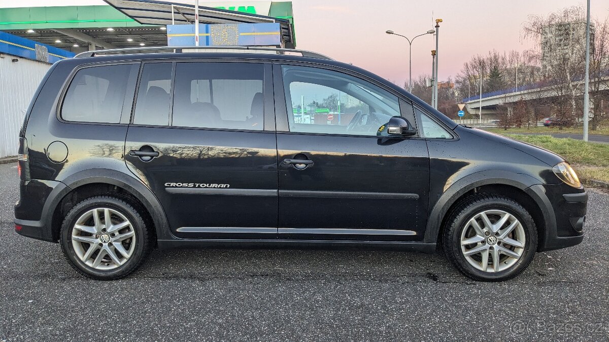 Volkswagen Touran 2.0 TDi Cross 103 kW 7MÍST, RV 4/2008 - 3