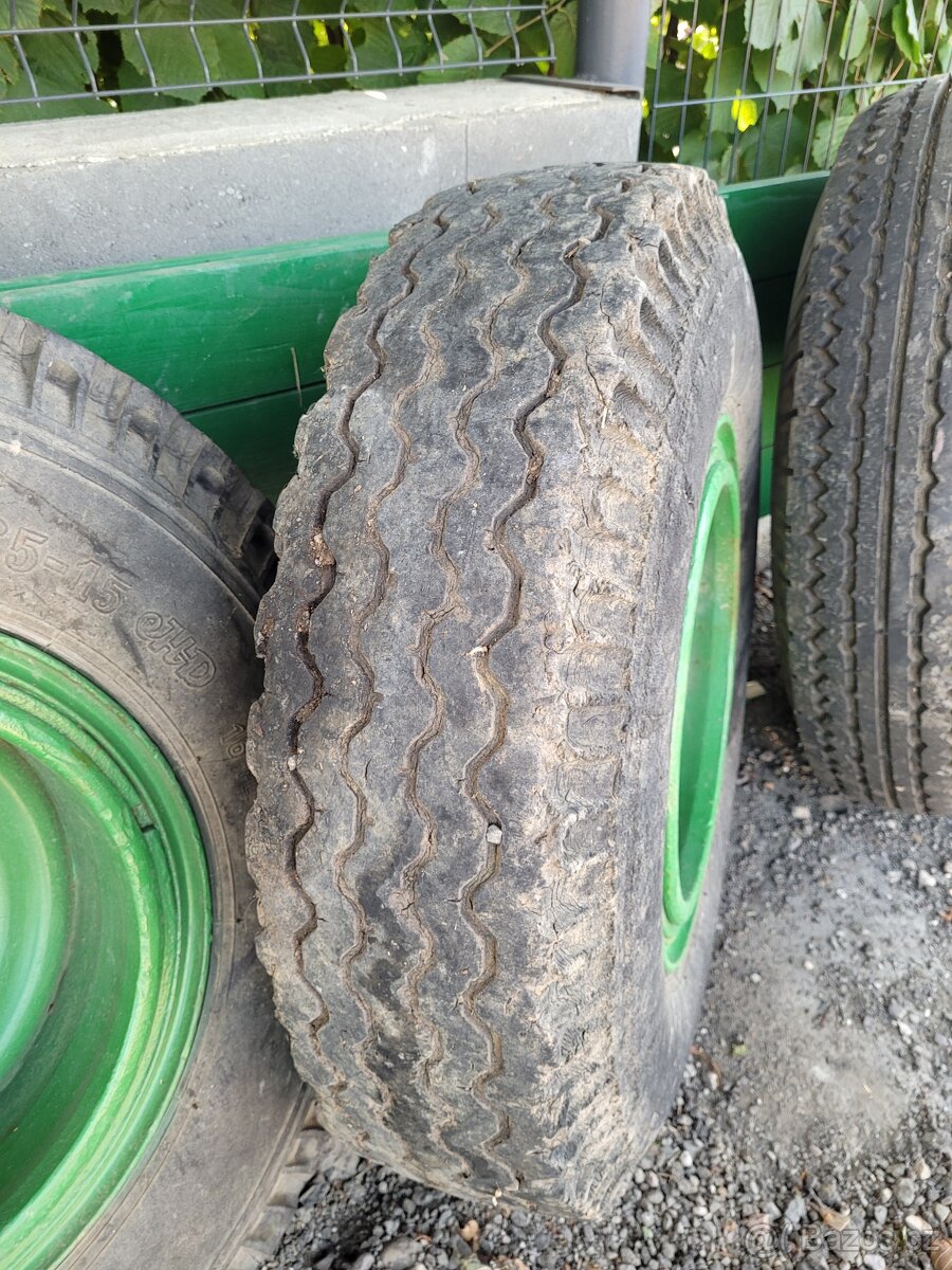 Kola 8,25 - 15, vlečka 5 tun - 3