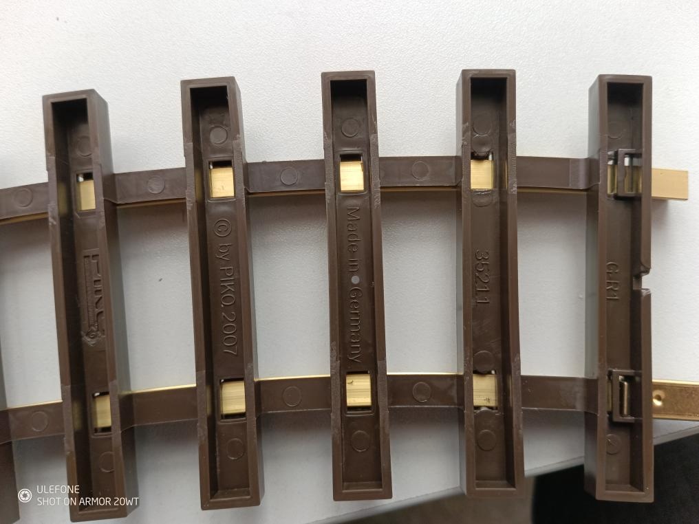 PRODÁM NOVÉ KOLEJE PIKO G - 3