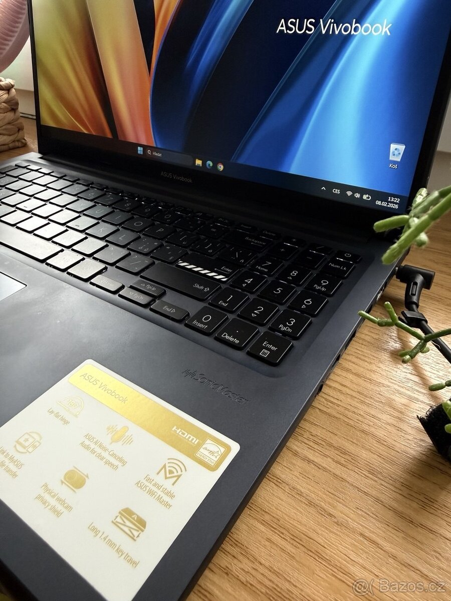 Prodám notebook Asus Vivobook 15 z Ryzen 7 - 3