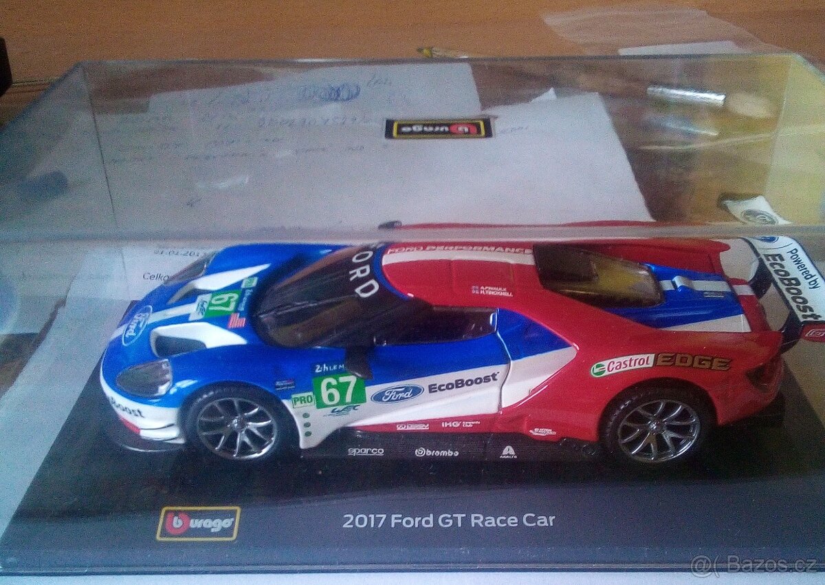 Kovový model burago - 3