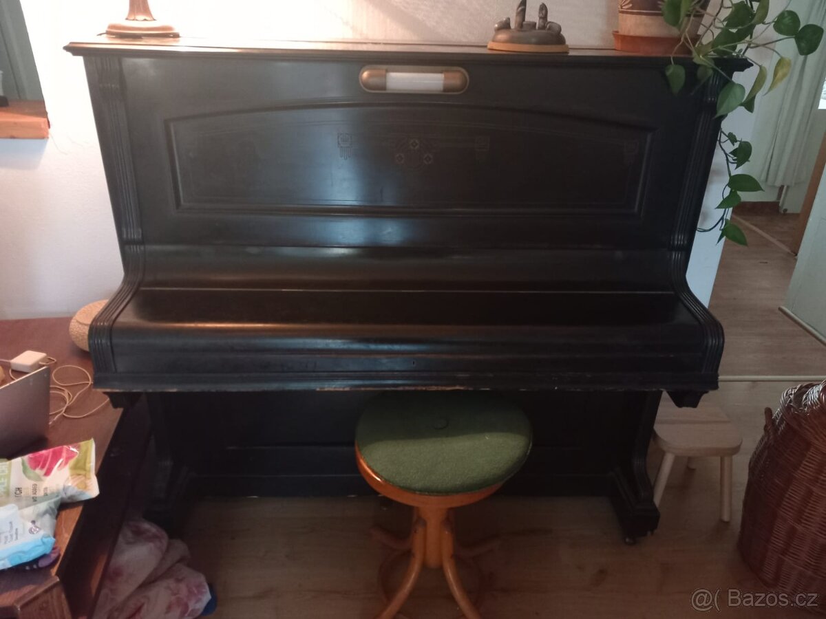 Koncertní pianino / klavír strunný úderný - 3