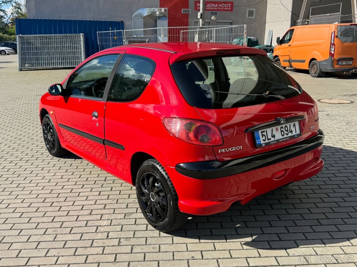 Peugeot 206 1.1i STK 5/2027 Plně pojízdné - 3