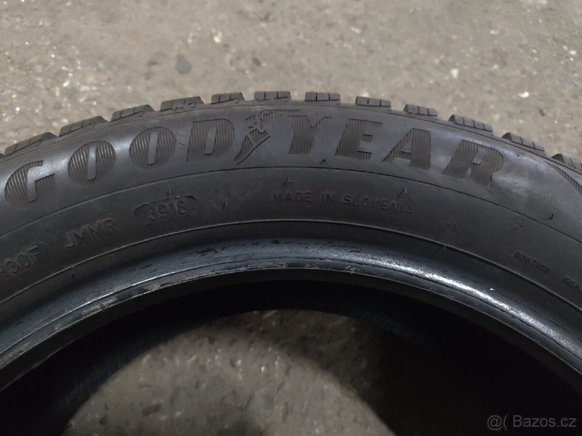 205/55R16 Good Year Ultragrip 6 - 3