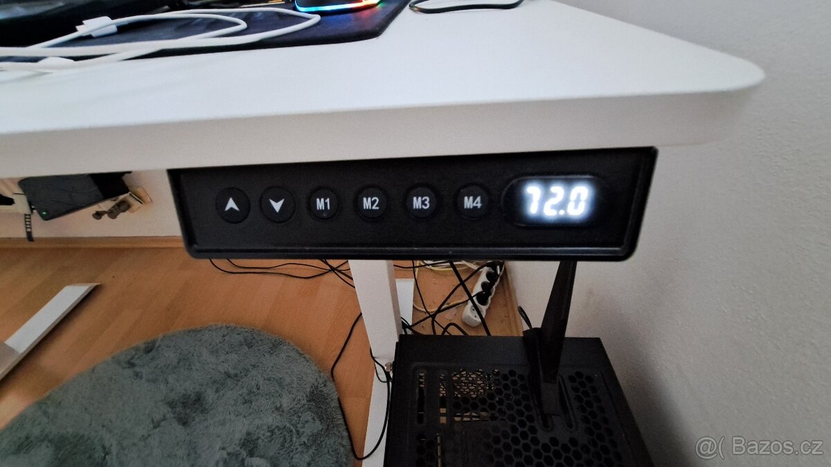 polohovatelný stůl - 3