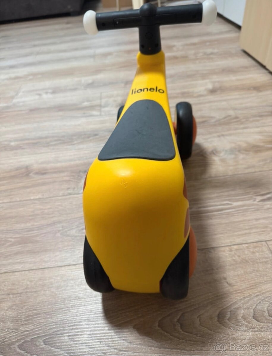 Dětské odrazedlo Lionelo Sammy Yellow Honey žirafa - 3