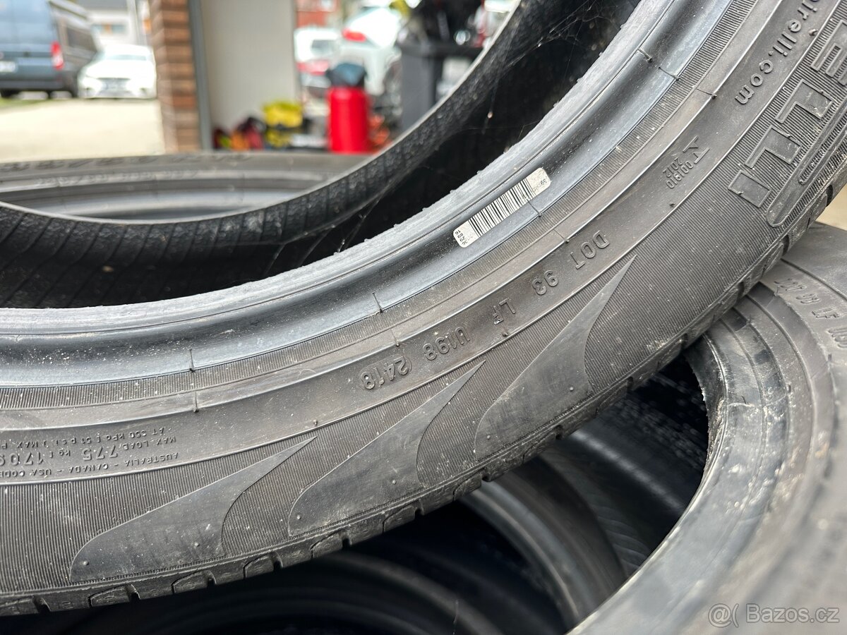 Pirelli 235/50 R19 - 3