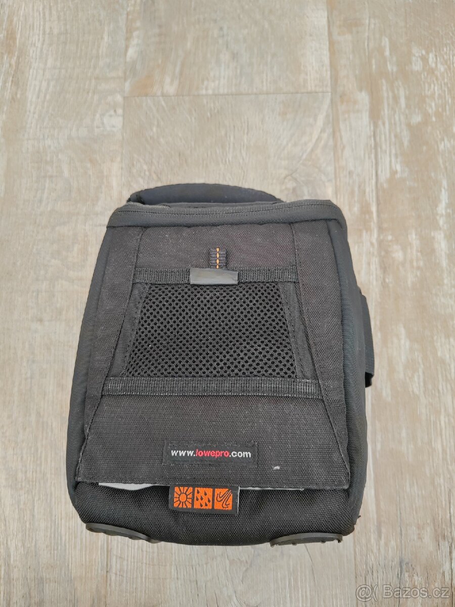 Fotobrašna Lowepro Apex 120 AW - 3