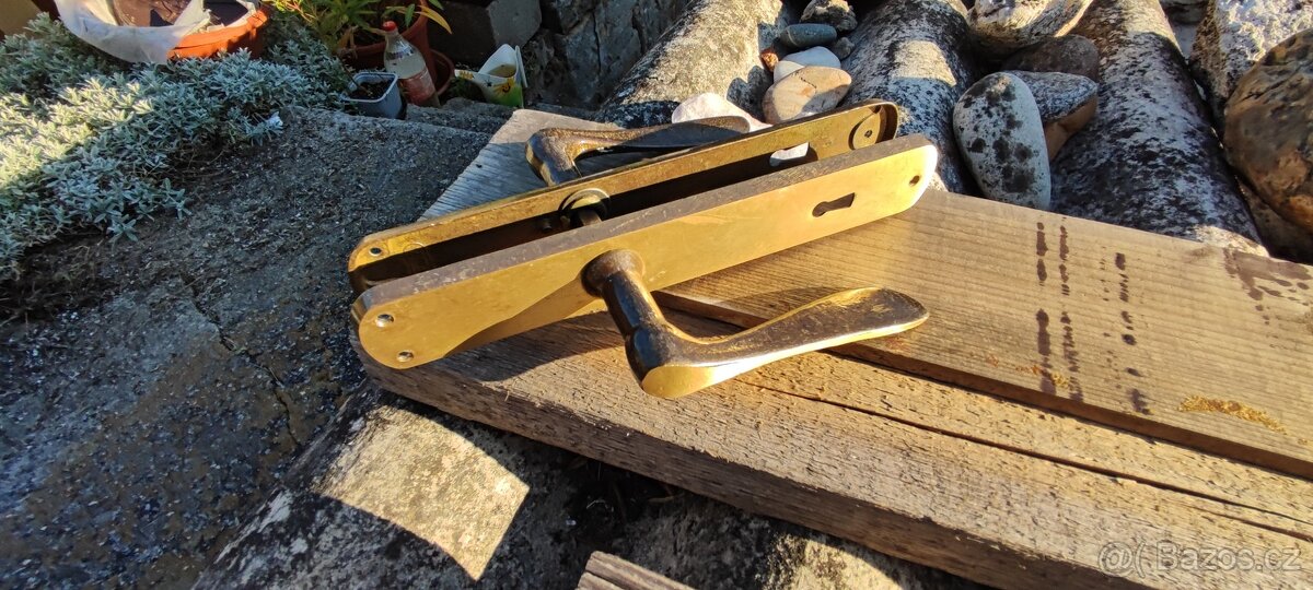 Kování na dveře - 3