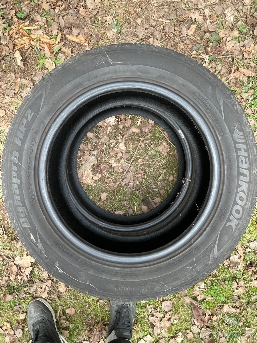 Dvě letní pneu 235/55/17 Hankook - 3