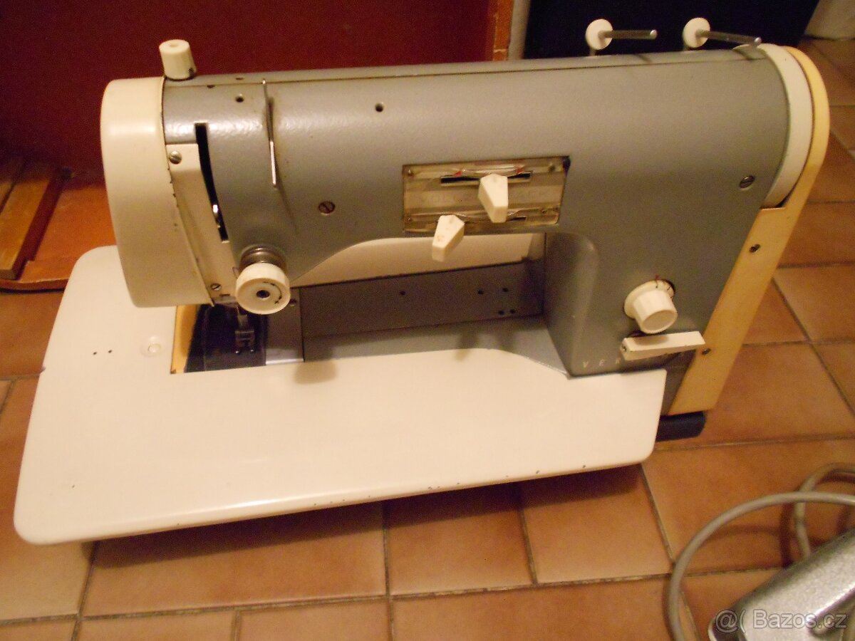 šicí stroj - 3