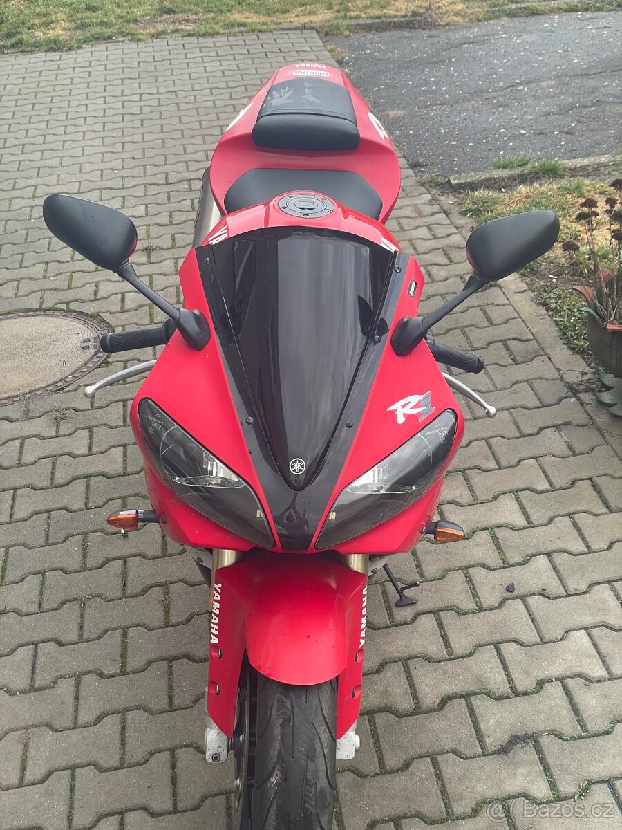Prodám Yamaha YZF-R1 (2000) – ikonická červeno-bílá edice, z - 3