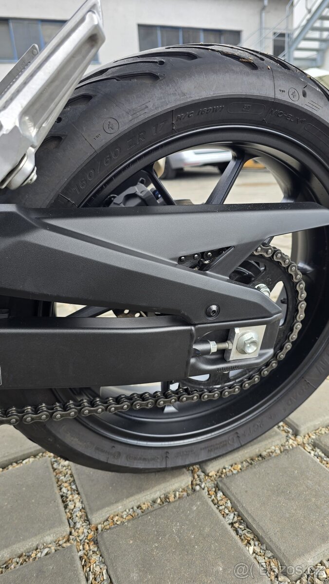 Honda CB500FA - 3