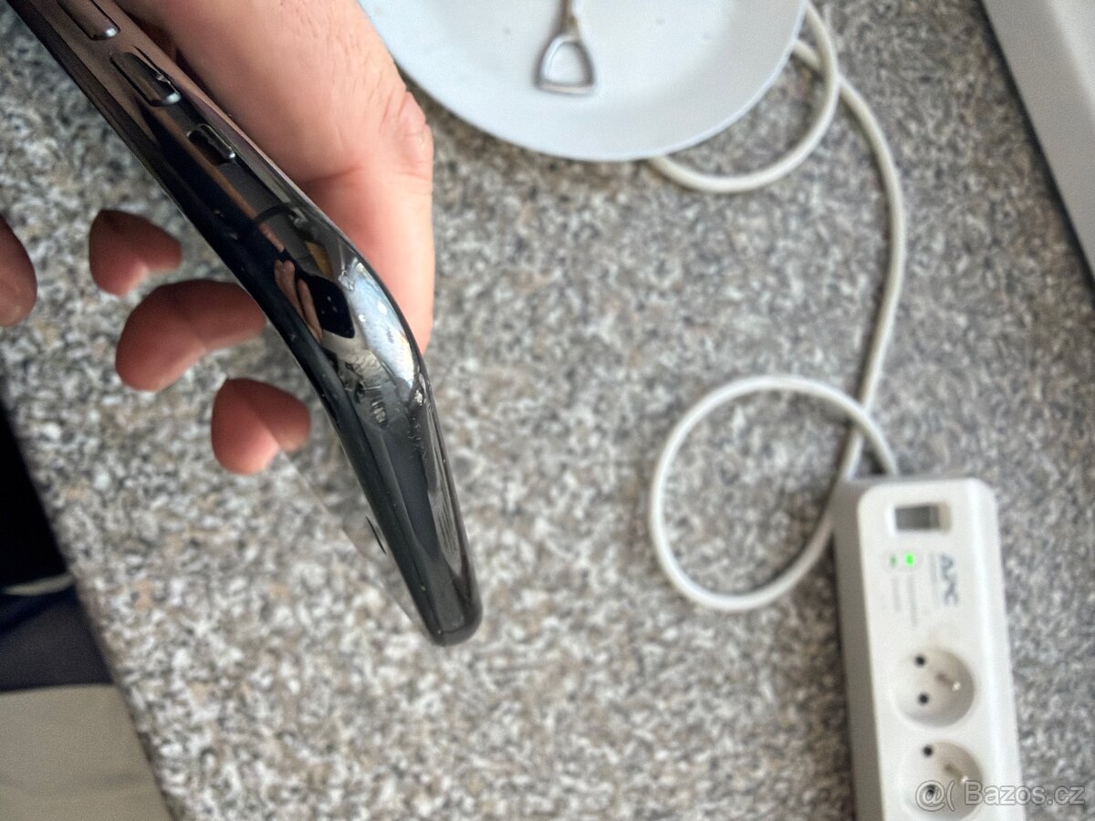 Prodám iPhone 11 Pro 64GB - 3