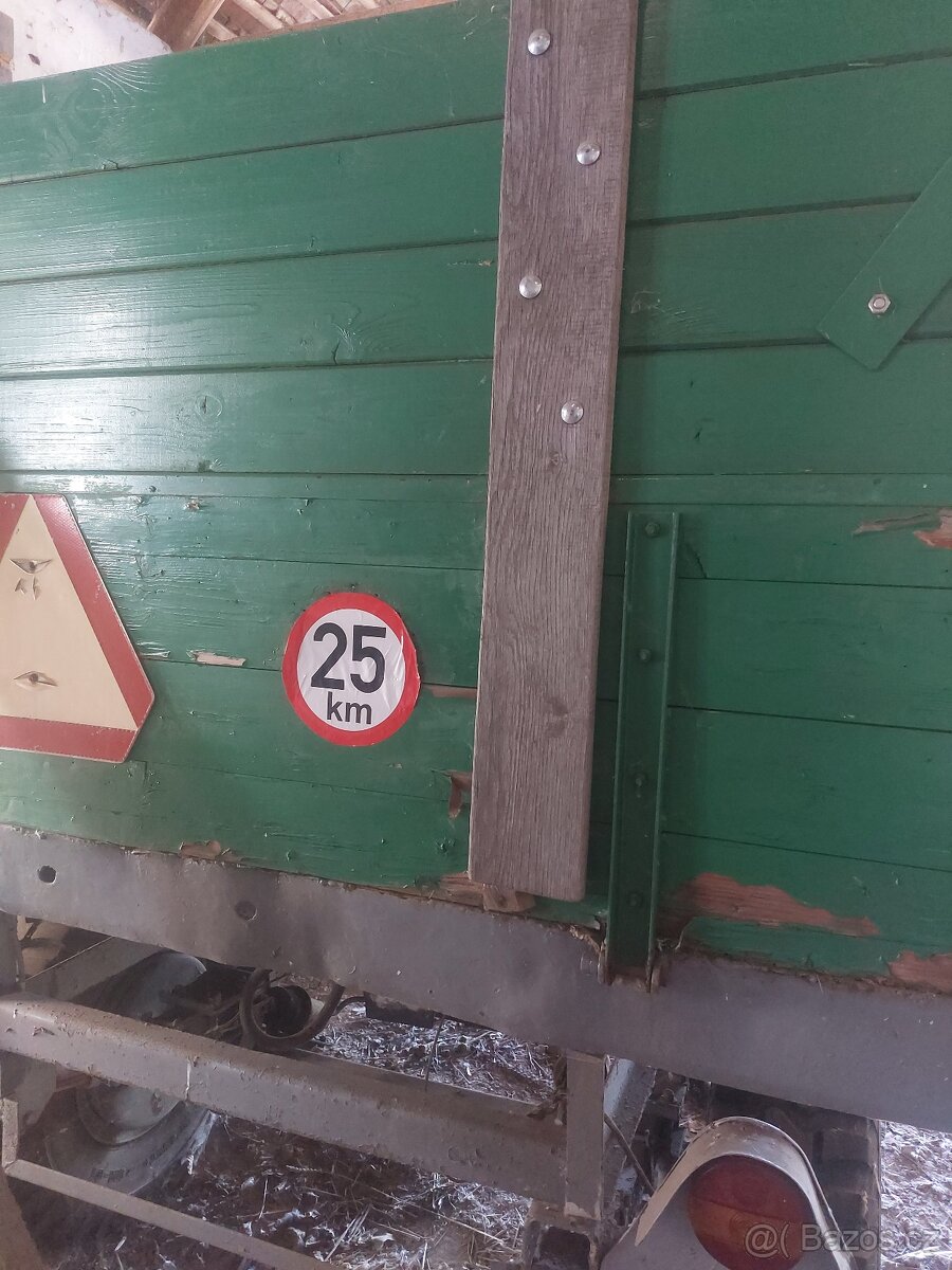 Traktorový přívěs. - 3