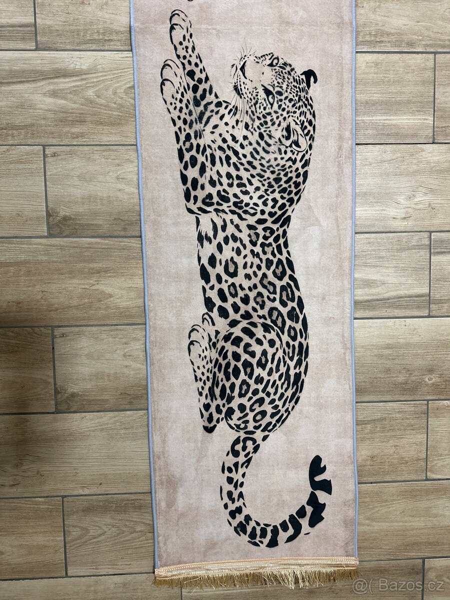koberec s leopardy - 3
