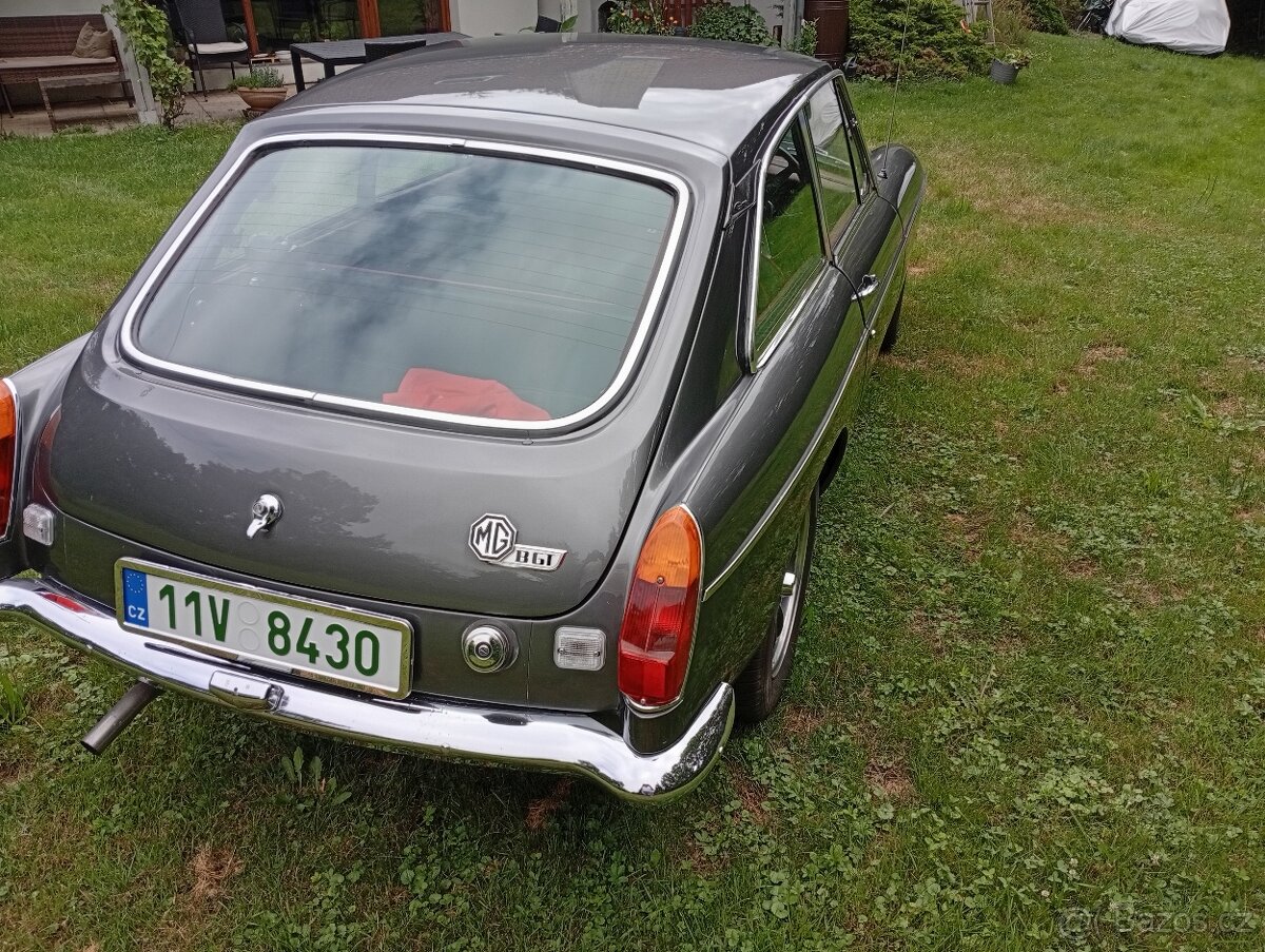 MGB GT 1979 Fully Restored - 3