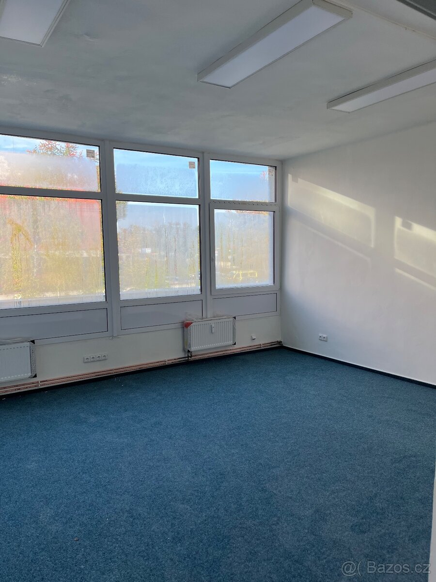 Pronájem kanceláře v Lounech ulice Husova - 3