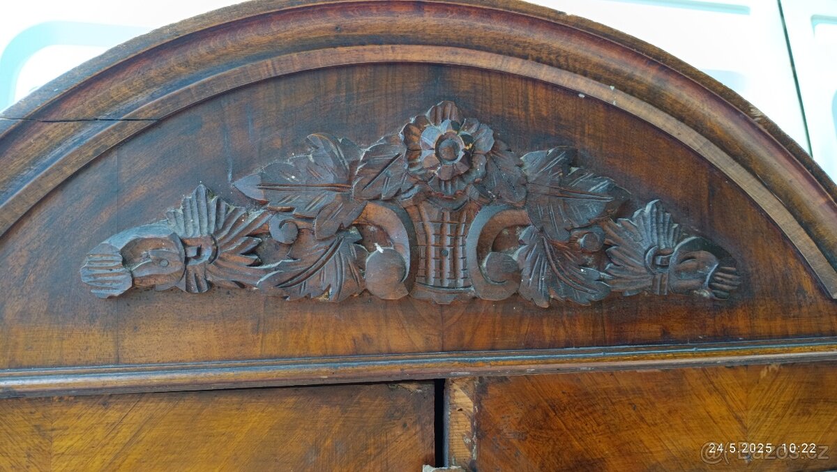 Historická skřín z 1.republiky - 3