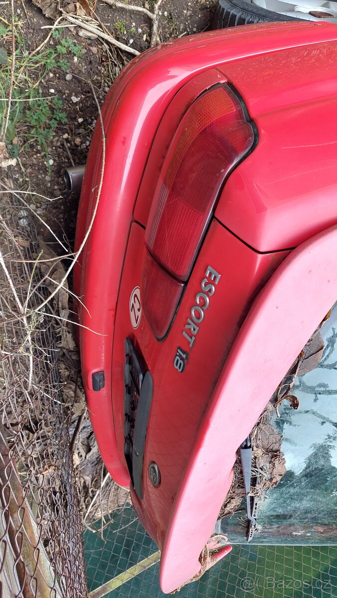 Escort mk7 coupe - 3