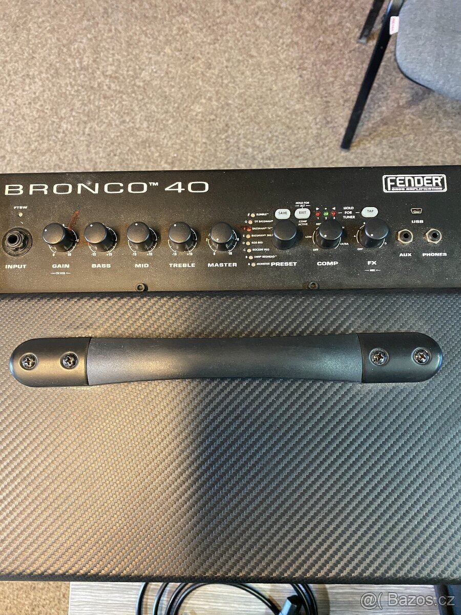 FENDER BRONCO 40 BASOVÉ MODELINGOVÉ kombo - 3