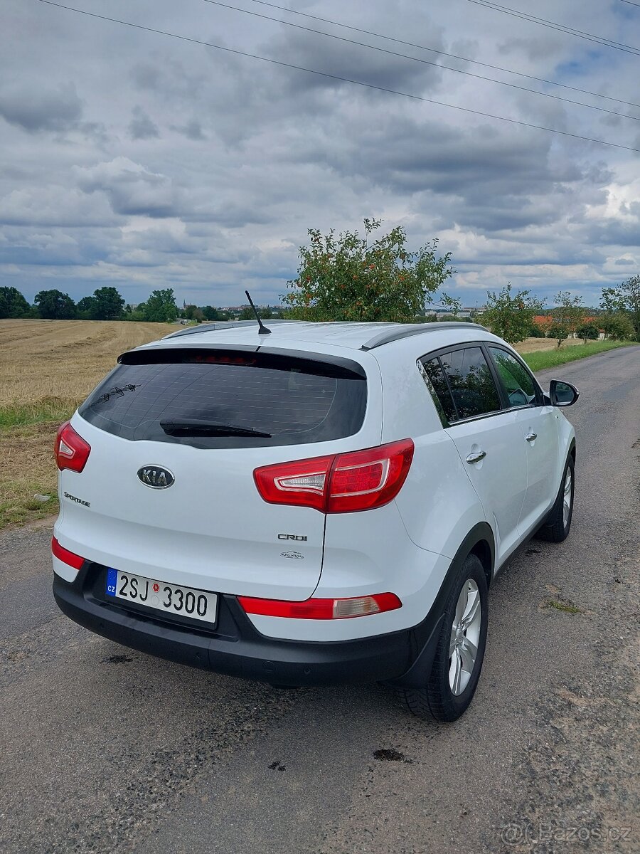 Kia Sportage III 2.0 CRDI - 3