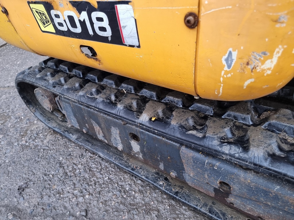 JCB 8018 2009 - 4350mth - 3 lžíce - 3