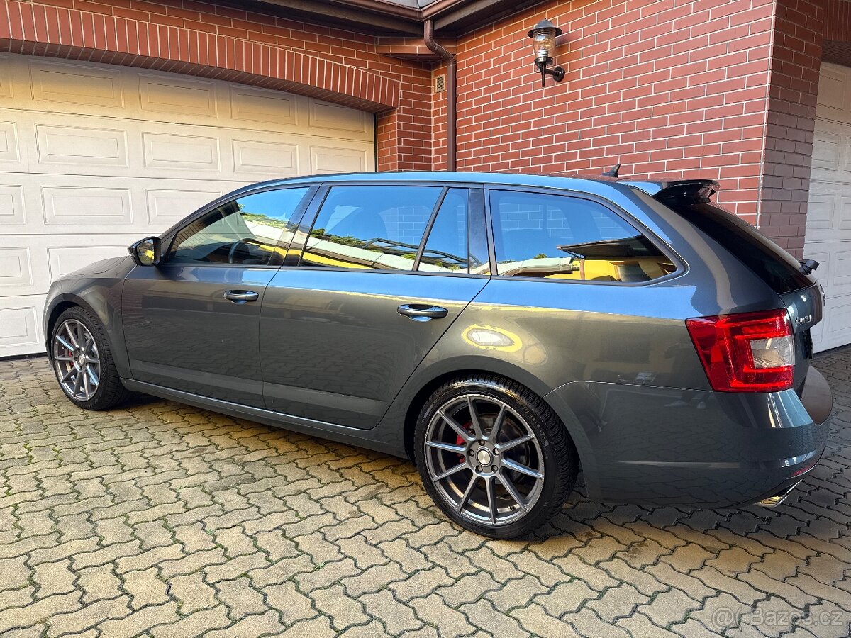 ŠKODA OCTAVIA RS 2.0 TSI 162kW MANUÁL - 3