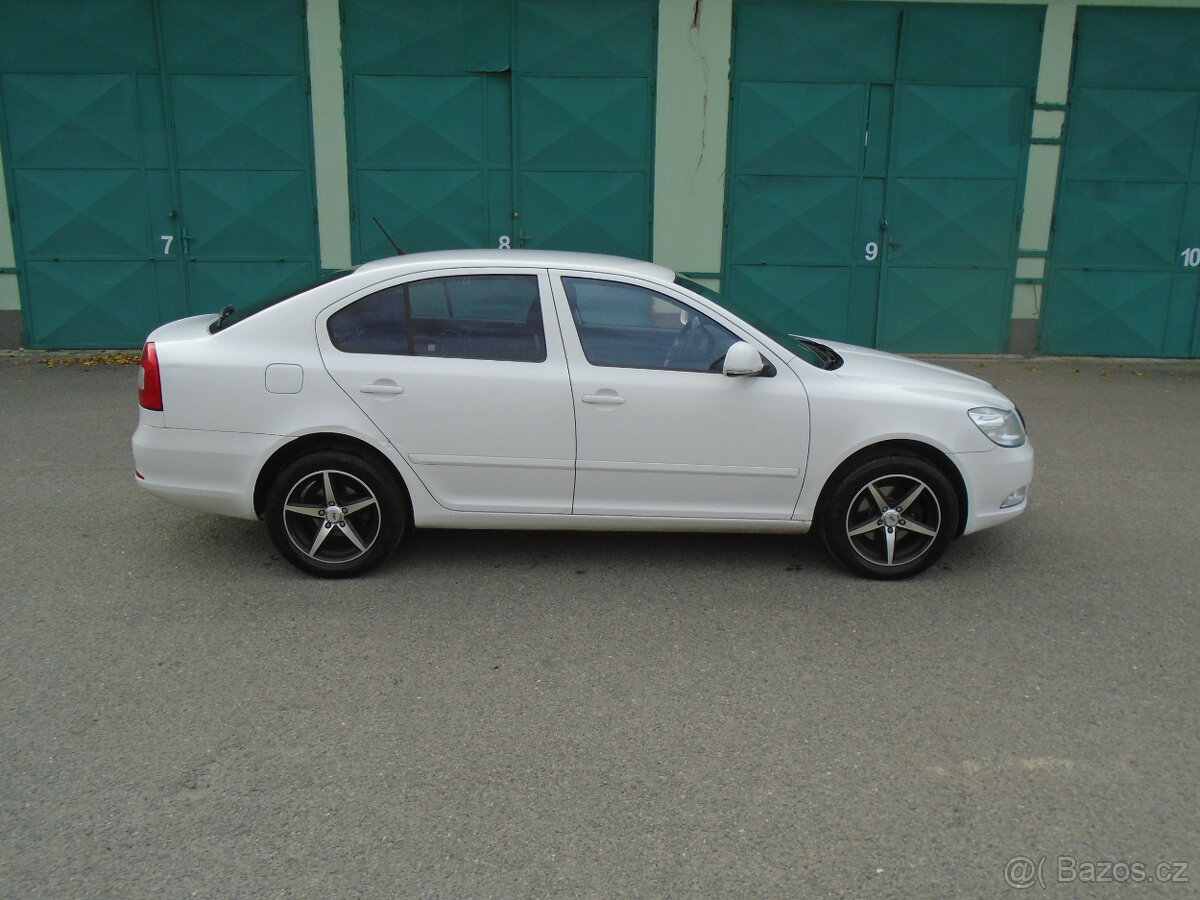 Škoda Octavia TSi 1.majitel ČR - 3