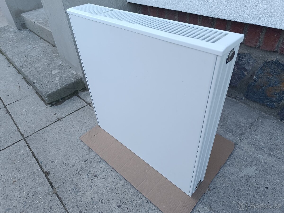 Deskový radiátor Rotheigner Plan 22 600 x 600 mm - 3