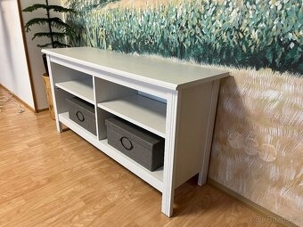 TV stolek Ikea Besta - 3