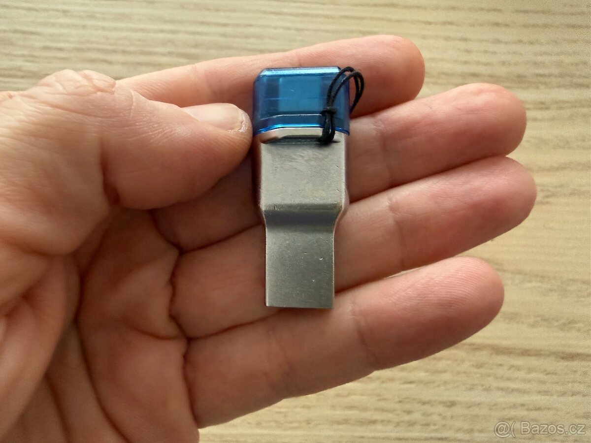 Kingston MobileLite Duo 3C (USB-A a USB-C konektor, MicroSD) - 3