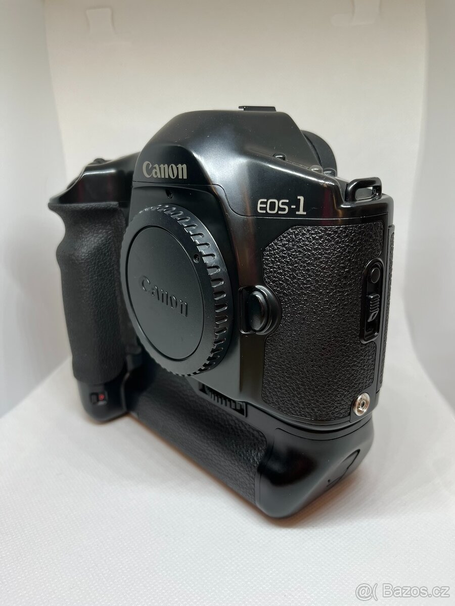 Canon EOS 1HS - 3