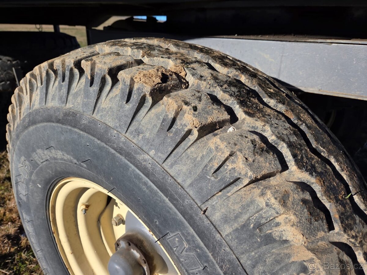 Vlek za traktor 9t BSS 9S - 3