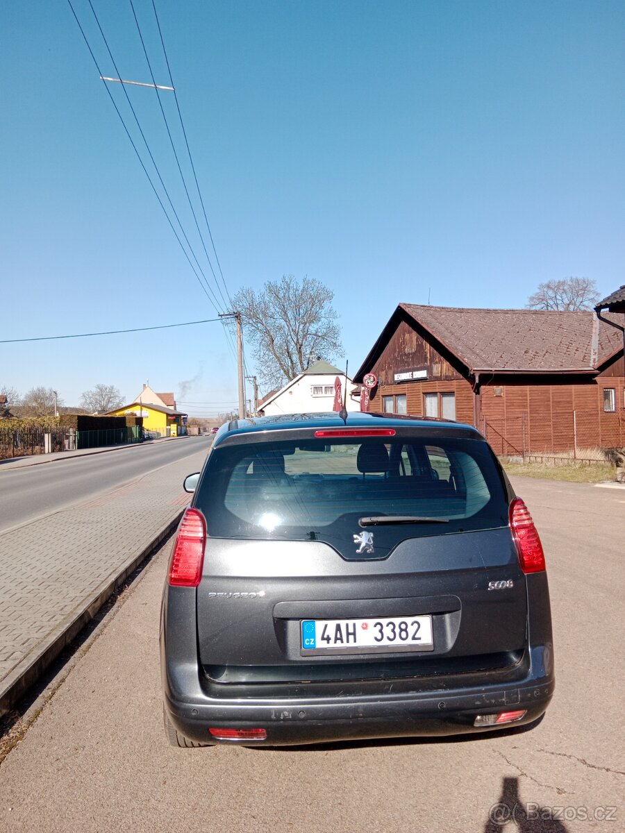 Peugeot 5008 - 3