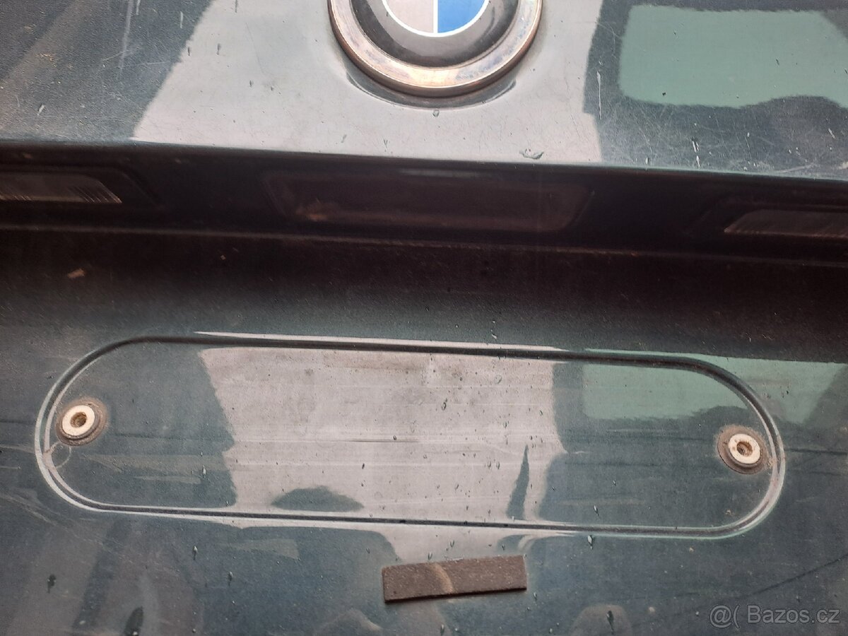 BMW e90 dveře kufru - 3