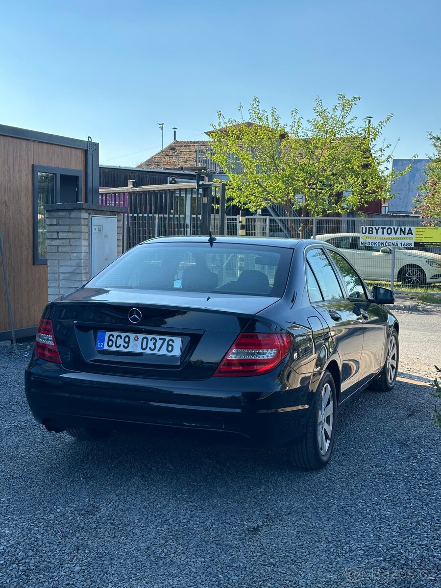 Mercedes-Benz c220 - 3
