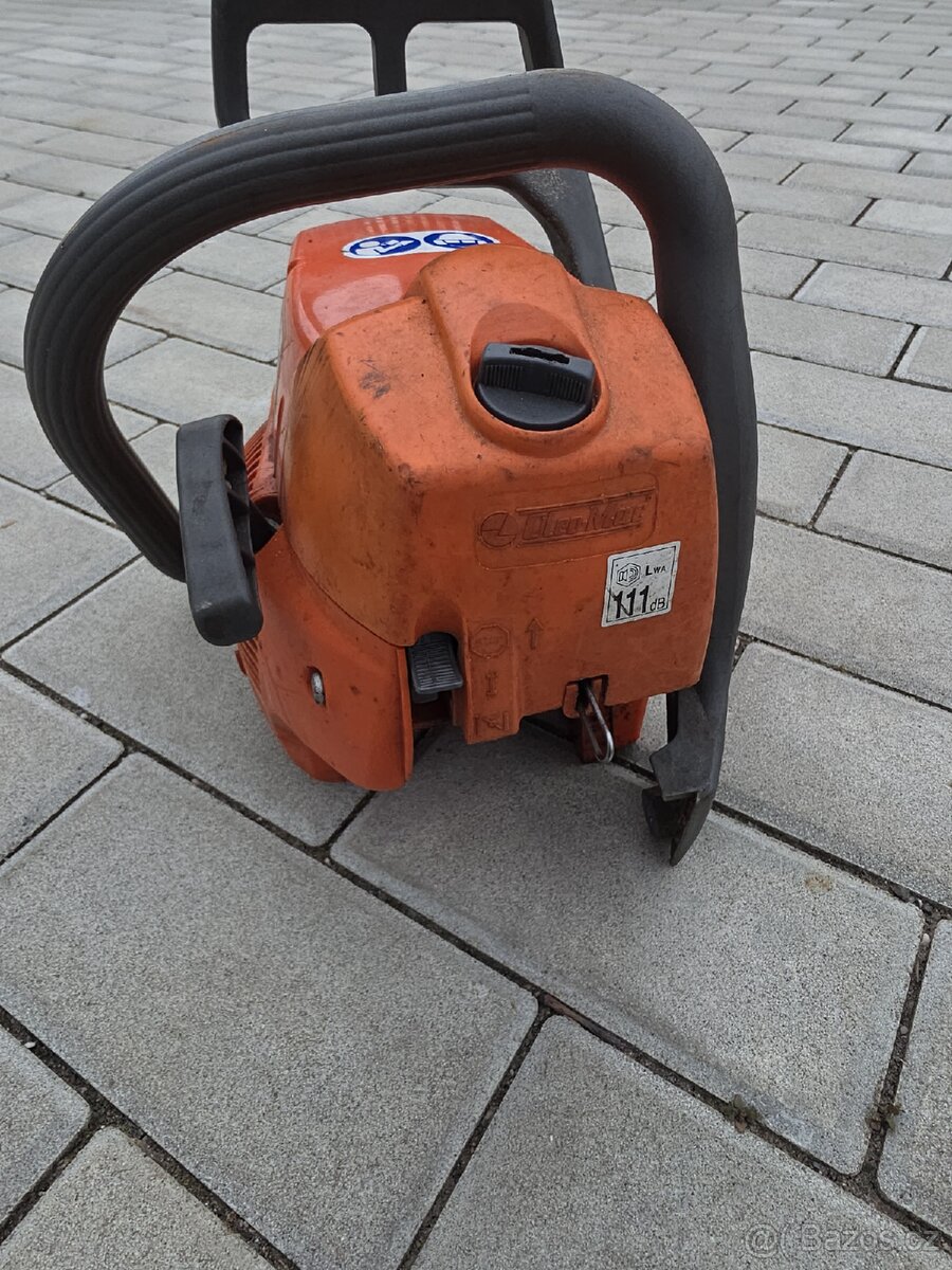 Motorová pila Oleo Mac 937 - 3