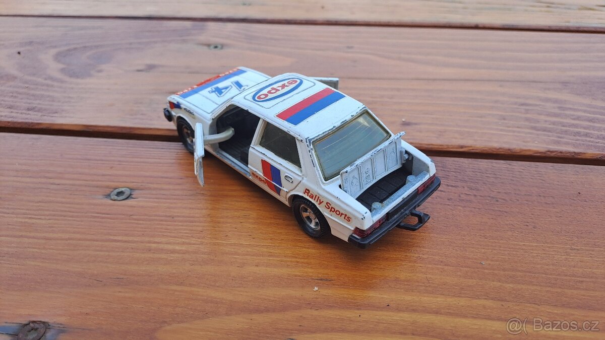 Peugeot 305 matchbox - 3