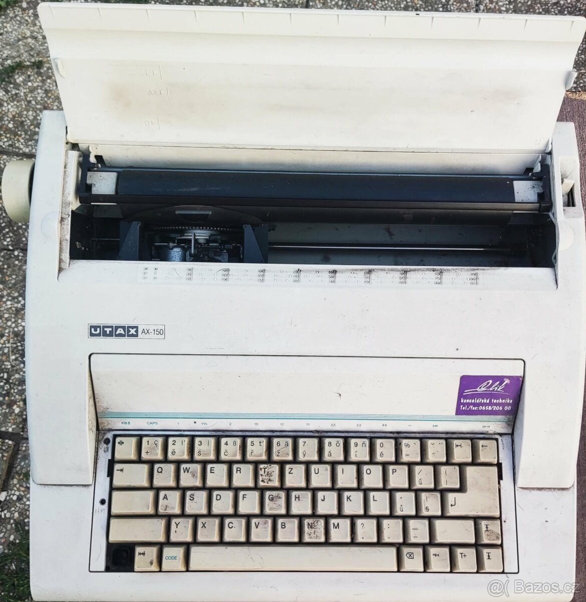 Elektronický psací stroj Nakajima AX-150 - 3